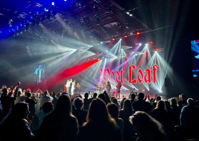 Blue Gate Crowd Finale